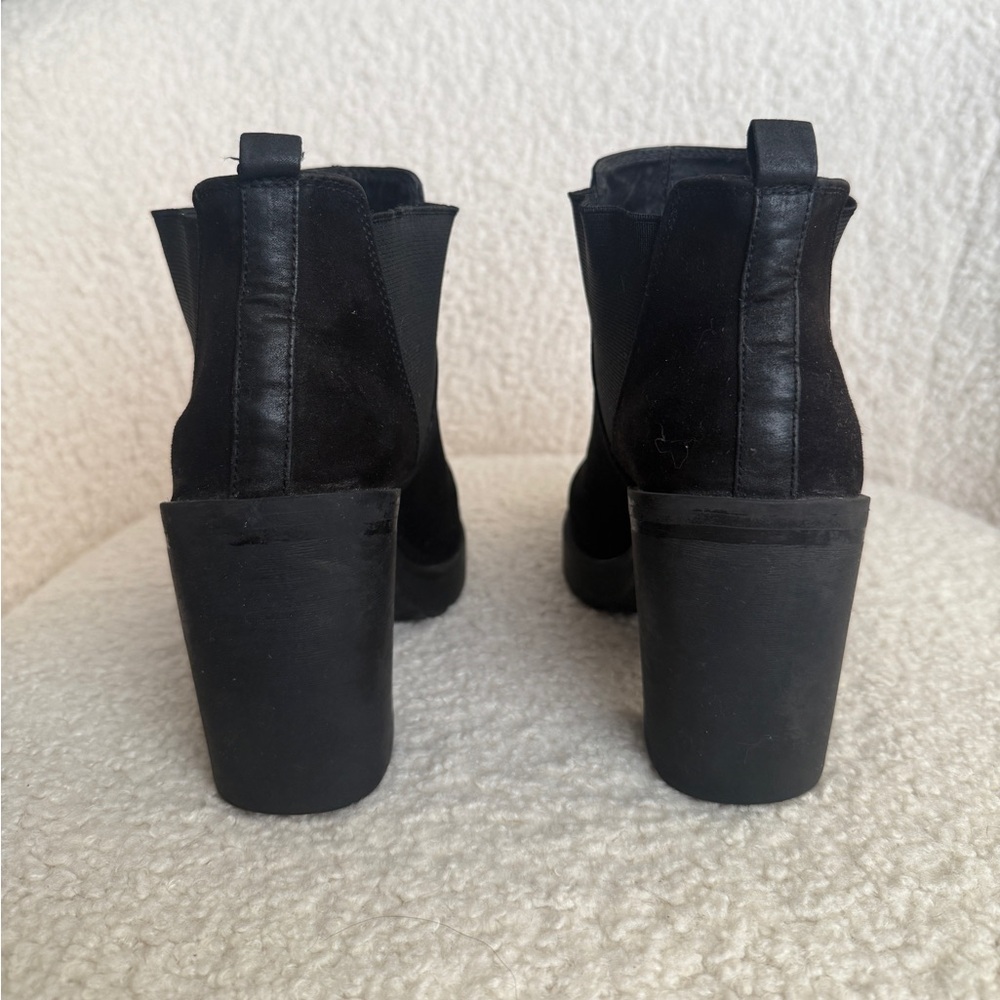 Bershka Black Faux Suede Ankle Boots - Picture 4 of 7
